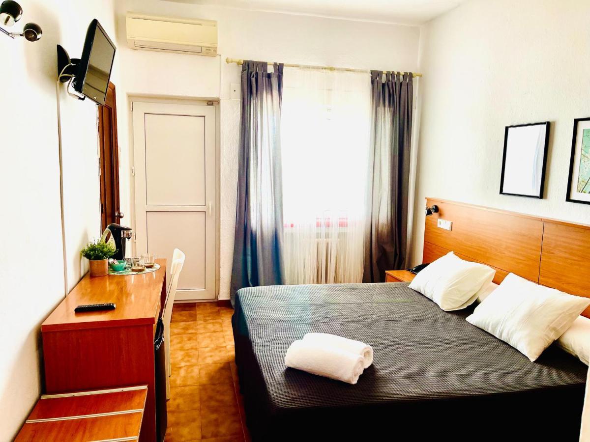 Hotel Patricia Торрегуадиаро Экстерьер фото